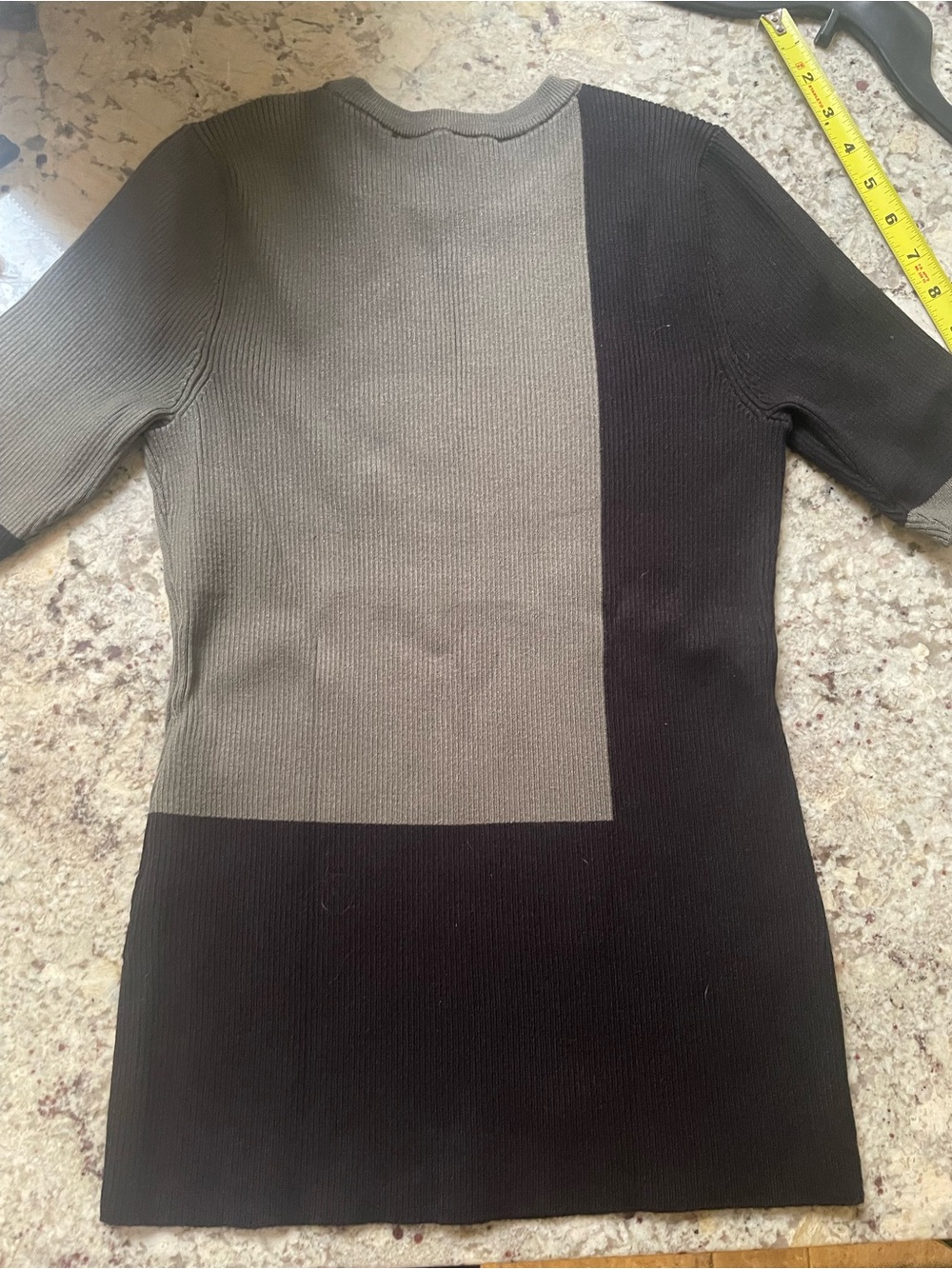 NWT Colorblock Knit Top - Black & Olive Green - Picture 3 of 5